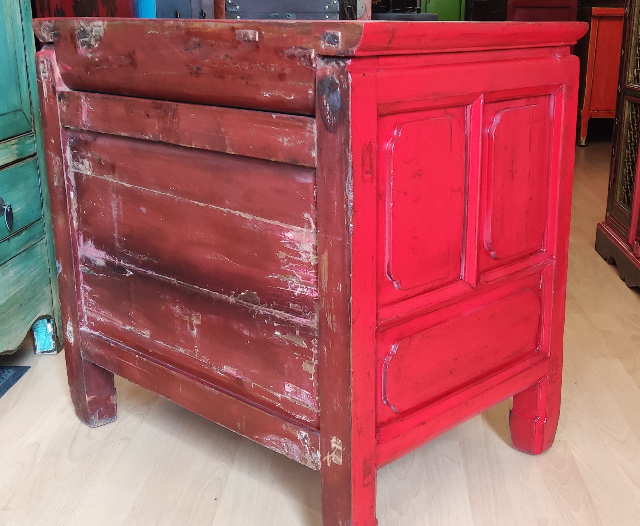 Coffre Chinois salon ancien 70cm