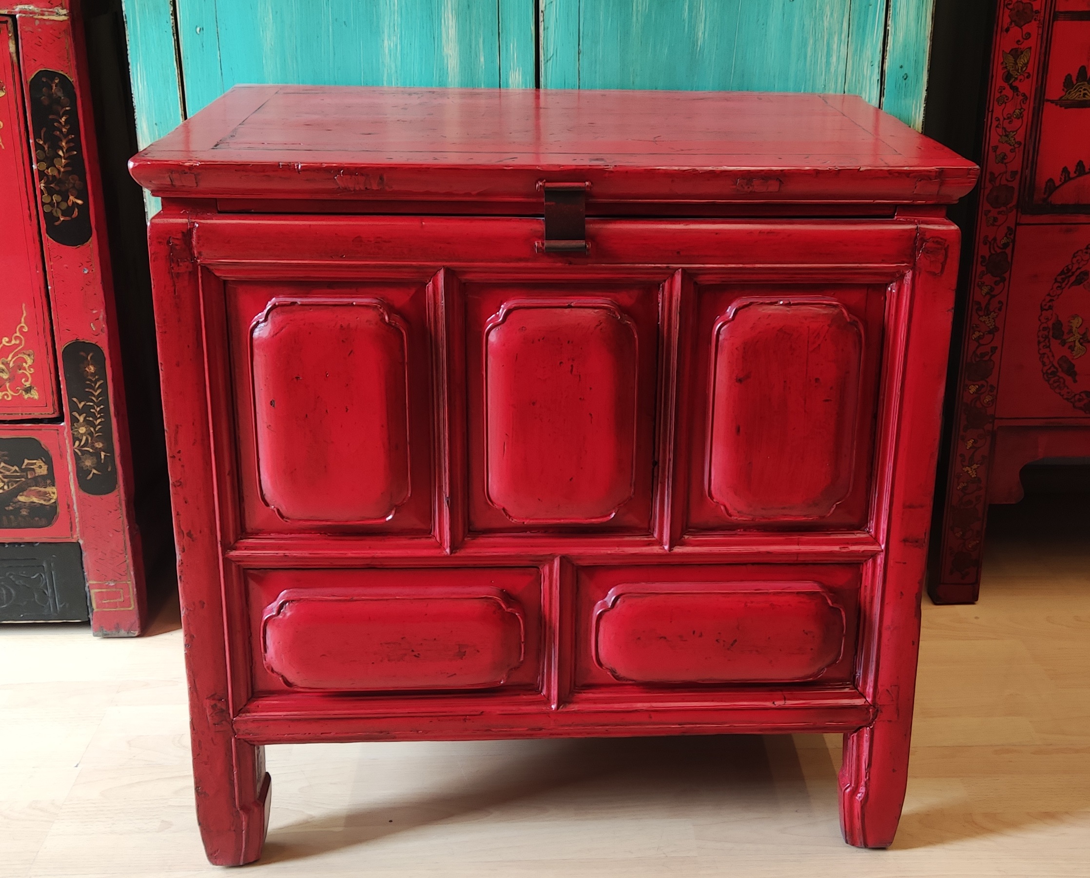 Coffre Chinois salon ancien 70cm