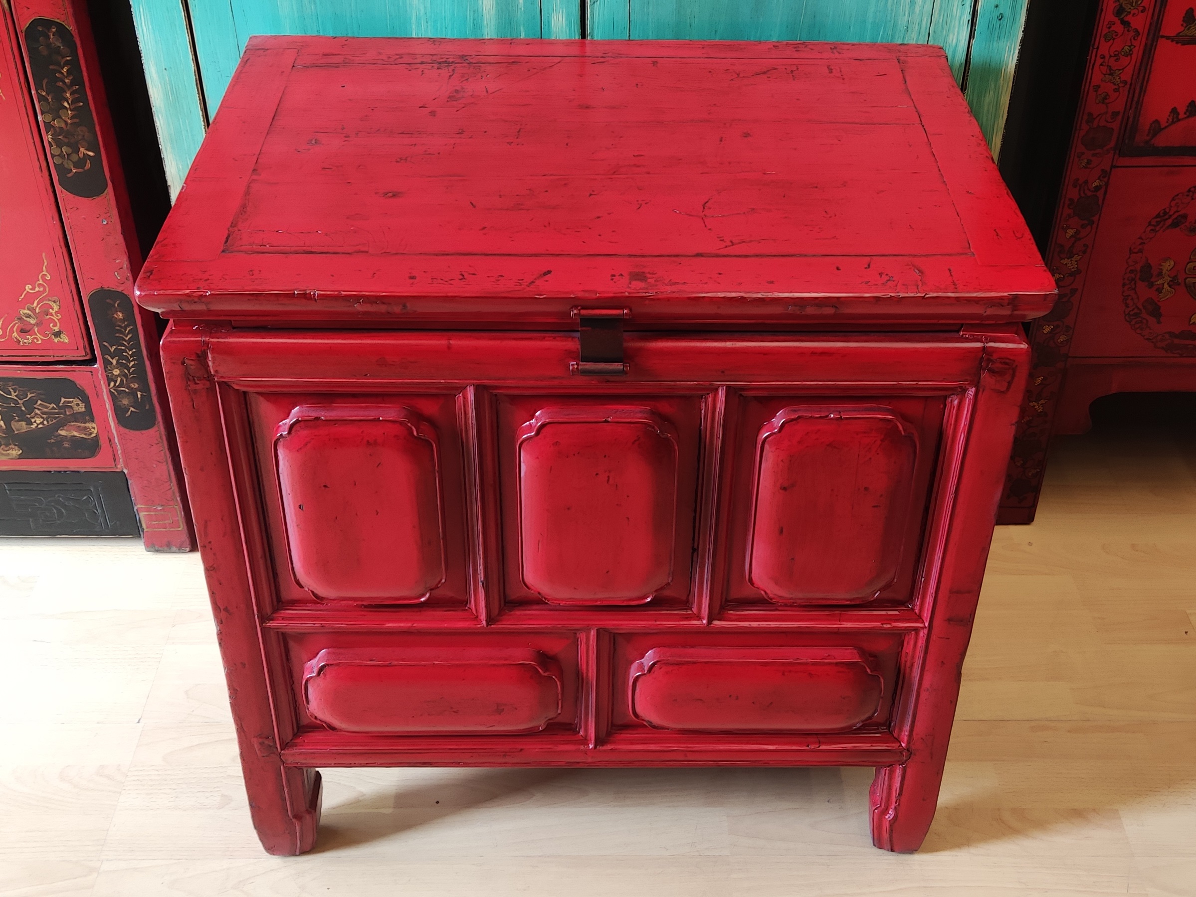 Coffre Chinois salon ancien 70cm