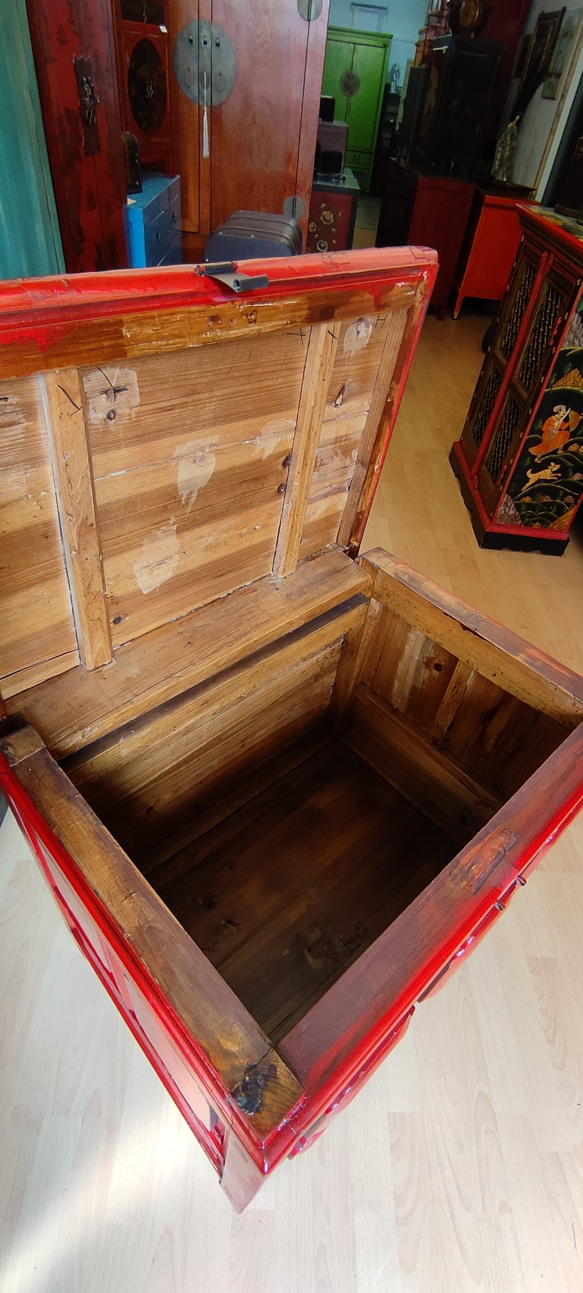 Coffre Chinois salon ancien 70cm