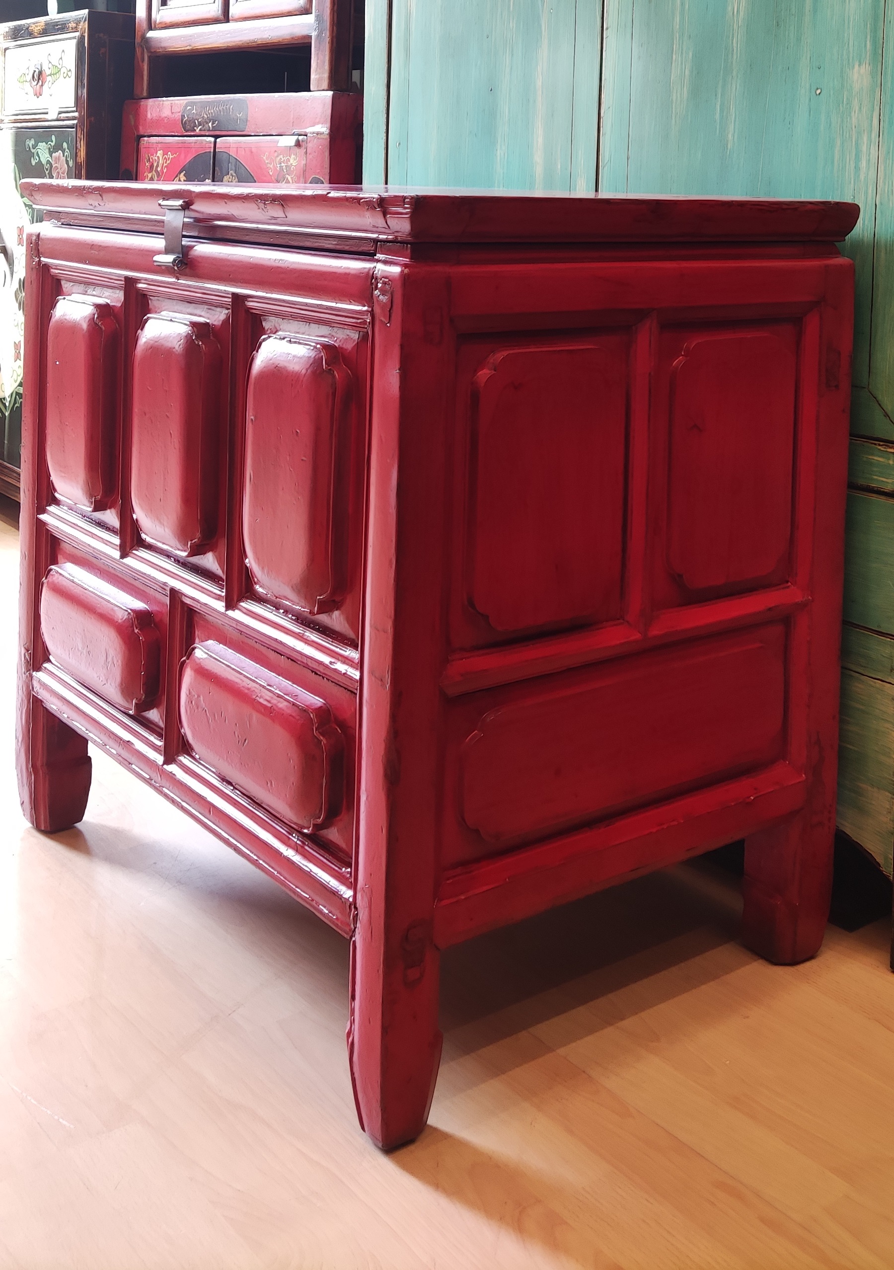 Coffre Chinois salon ancien 70cm