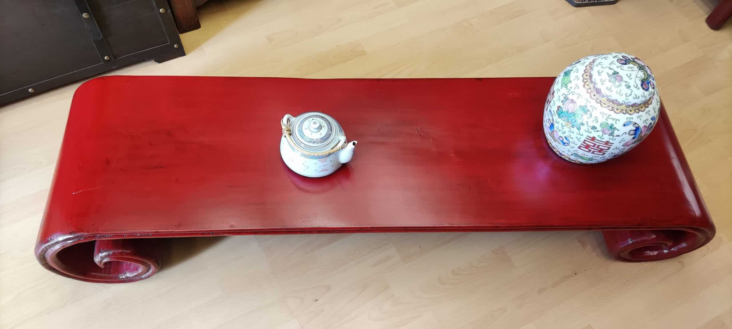 Table rouleau rouge de Chine