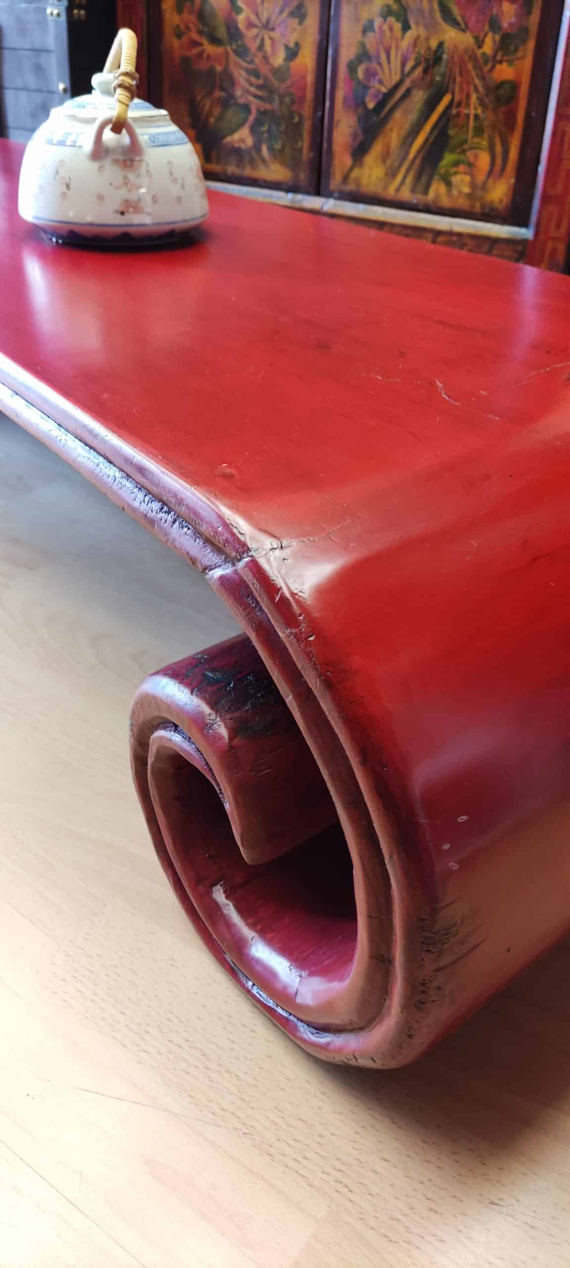 Table rouleau rouge de Chine