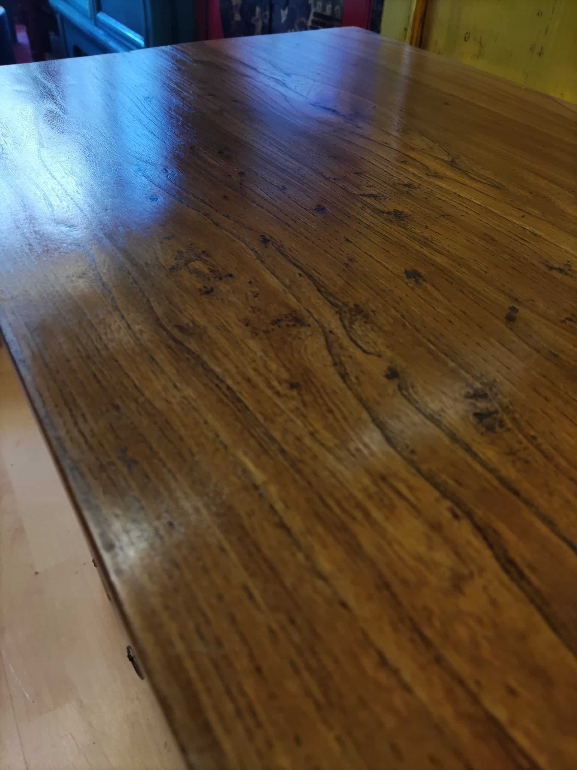 Meuble 3 tiroirs plateau massif